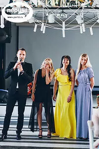 Ведущий Илья Капелин