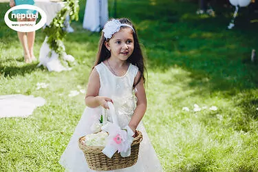 Дети на свадебной церемонии