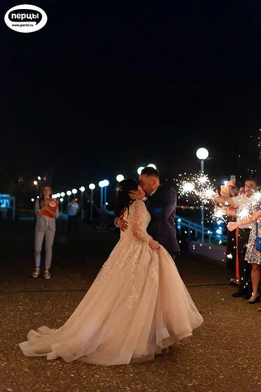 финал свадьбы бенгальские огни портфолио