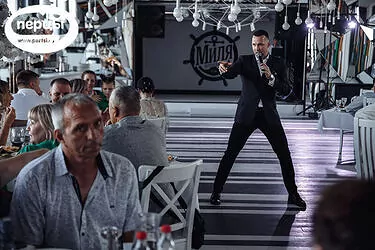 ведущий на свадьбу