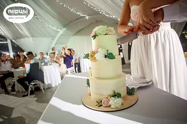 свадебный торт на свадьбе