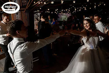 жених и невеста на свадьбе портфолио