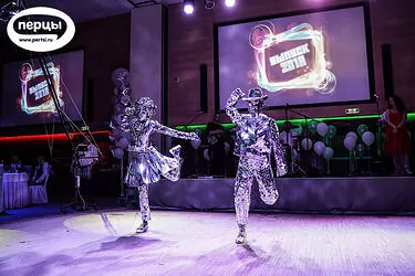 шоу зеркальные люди на выпускном портфолио