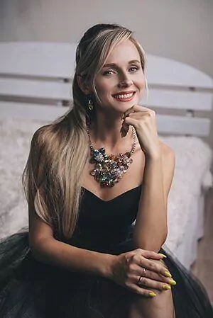 Елена  Славина