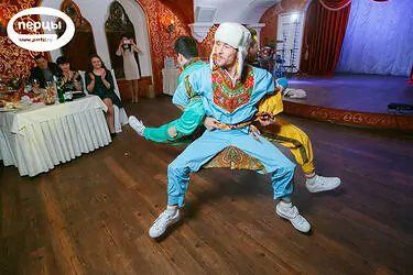 Танцевальный коллектив Bit Nuts на свадьбе