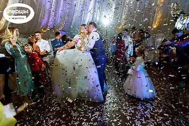 танец молодых на свадьбе