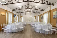 зал русский