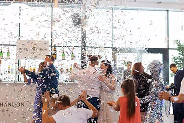 конфетти на свадьбе