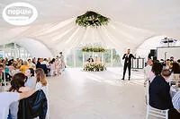 Ведущий Илья Капелин