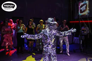 шоу зеркальные люди на выпускном портфолио