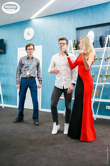 вокалистка на 23 февраля организация event