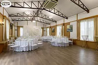 зал русский