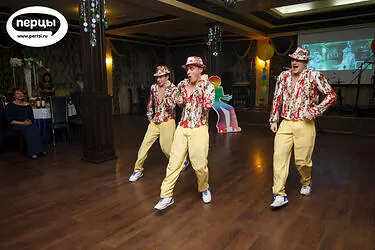 танцевальный коллектив на новогодний корпоратив