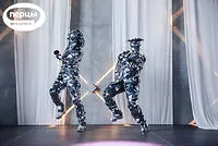 Зеркальные люди Беженарь шоу